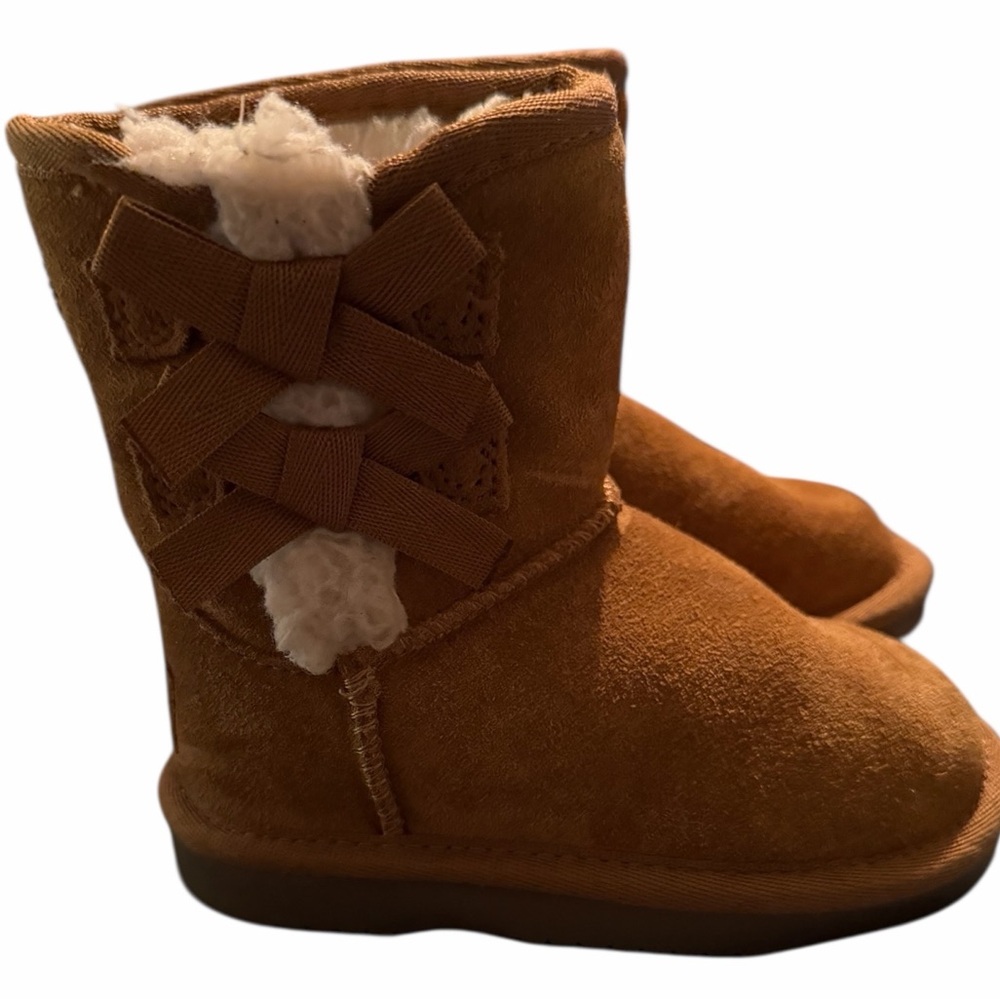 Koolaburra by UGG Kids Koola‎ Short Bow Boots – Chestnut – Size 7